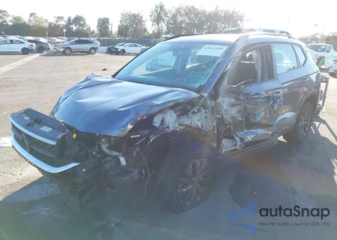 2022 Volkswagen Taos 1.5T S z USA, uszkodzony, nr VIN 3VVDX7B29NM008415